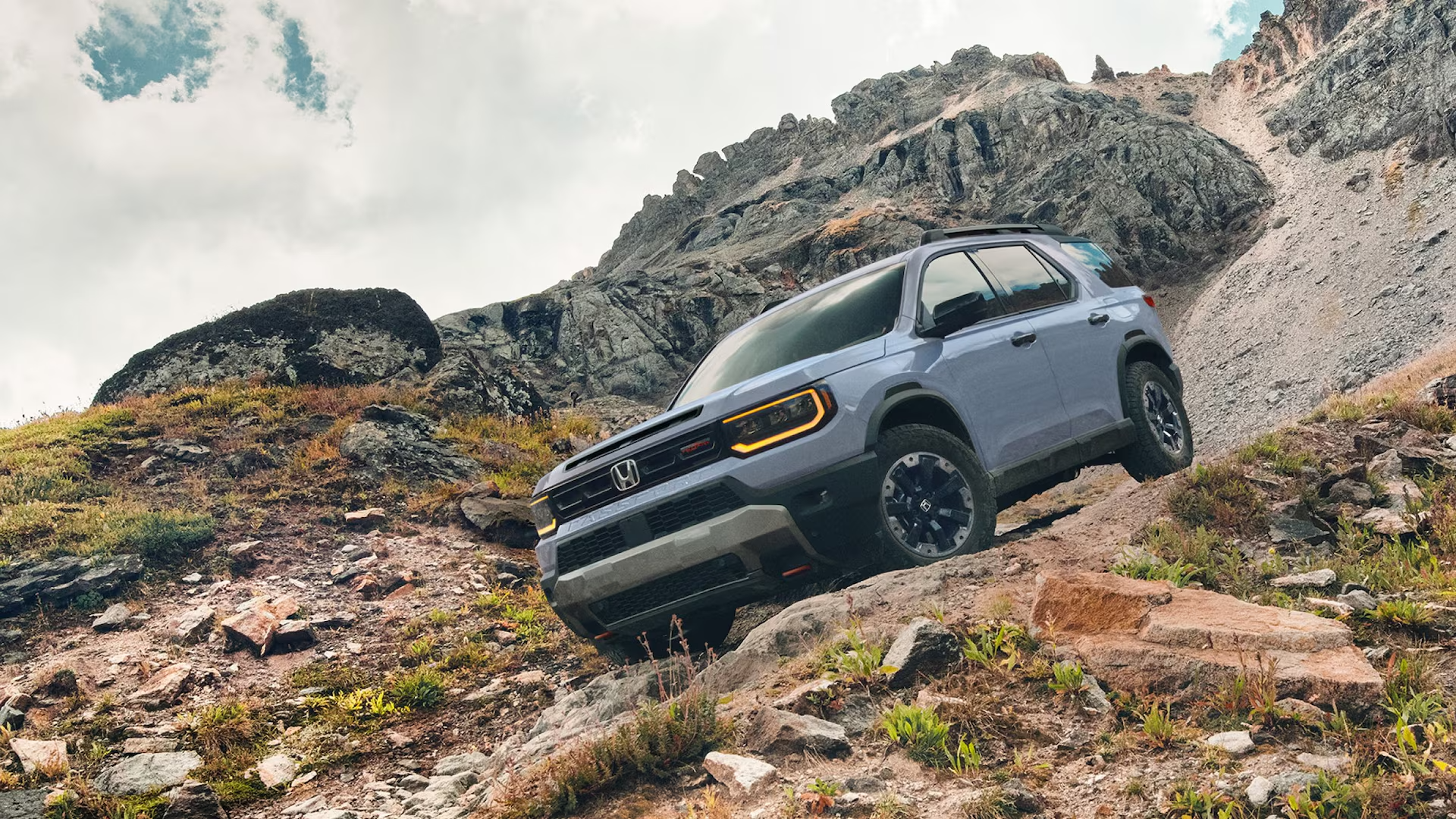 Sonic Gray Pearl 2025 Passport In My Area - Serving Newark