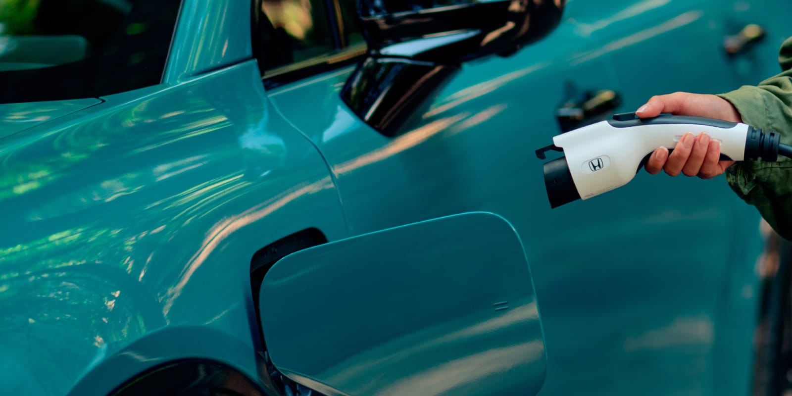 Charging port of new 2026 Honda Prologue for sale near Newark